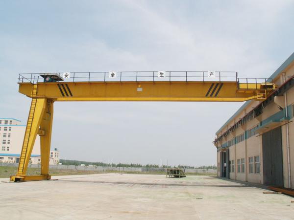 Warranty 2 years BMH semi-door competitive price 5t -35t semi gantry crane