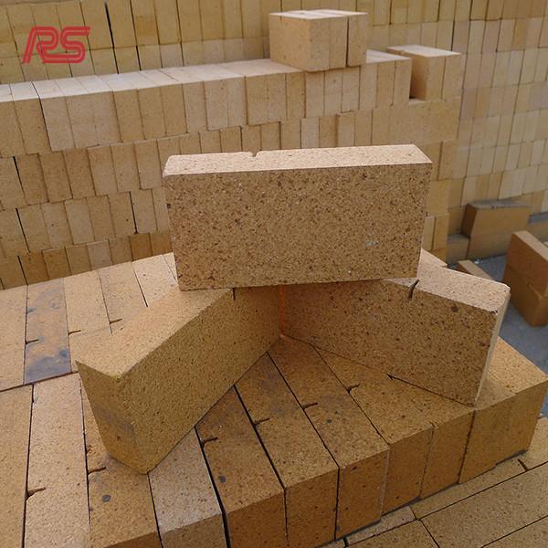 65% High Alumina Refractory Brick Anti Stripng Thermal Insulating For Glass Kiln