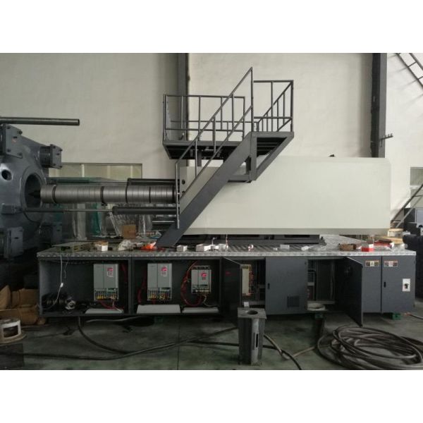 Fully Automatic Plastic Injection Molding Machine 80ton - 1000ton