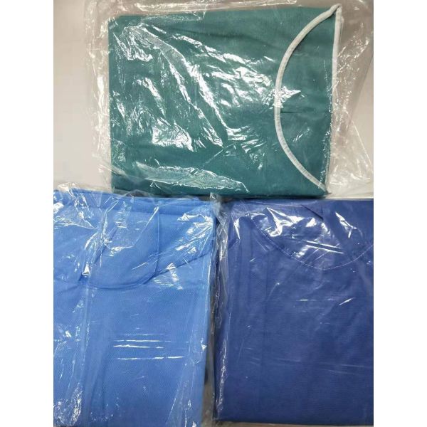 Изоляция медицинская Scrub костюмы связала пальто воротника устранимое терпеливое для больницы