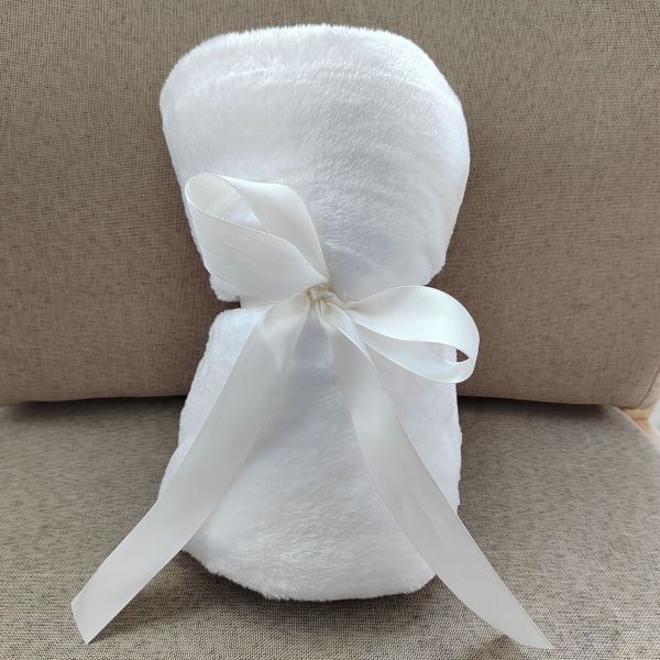 Улучшите комфорт вашего малыша с нашим индивидуальным твердоцветным детским одеялом