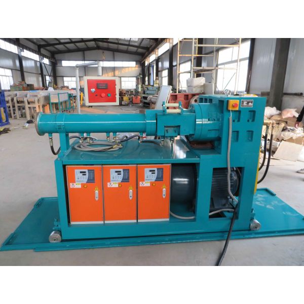 Factory Direct Sales Hot Feed Rubber Extruder Machine with Variable Rotation Speed for Multi-Application
