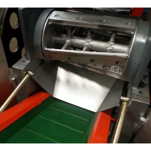 Fabric Rotary Cutting Machines Transform Waste Denim Into Useful Material