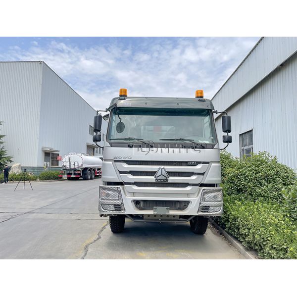HOWO 8x4 Euro2 371hp Tipper Dump Truck With 2 Alarm Lamp