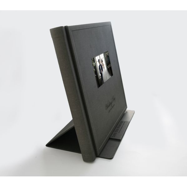 Customized Wedding Video Album Hard Cover All In One Video Screen Brochure