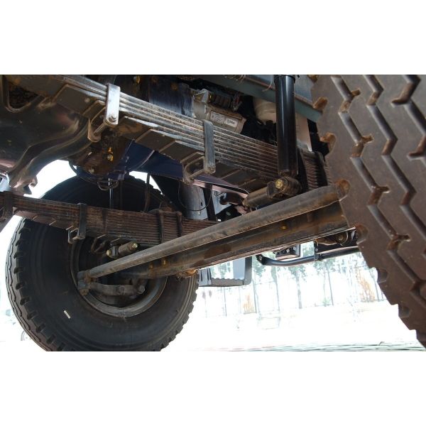 6 шины подержанные грузовики средней грузоподъемности 4*2 Beiben Head Tractor 300 л.с. плоская крыша Евро 3