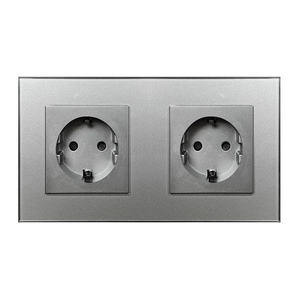 157*86*40mm Switch and Socket with 16A Rating and Tempered Glass Panel for Home and Office
