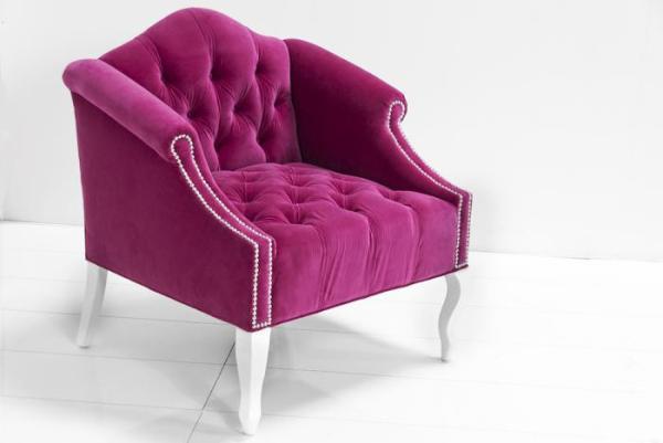 2018 New Arrival good quality  chair with velvet fabric and wooden make also wedding king and queen chairs for sale