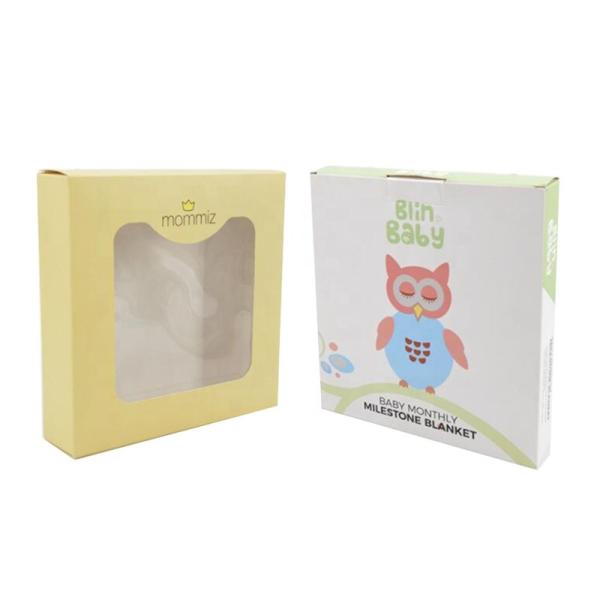 Da caixa de presente rígida de papel da roupa do cartão do bebê projeto luxuoso com punho