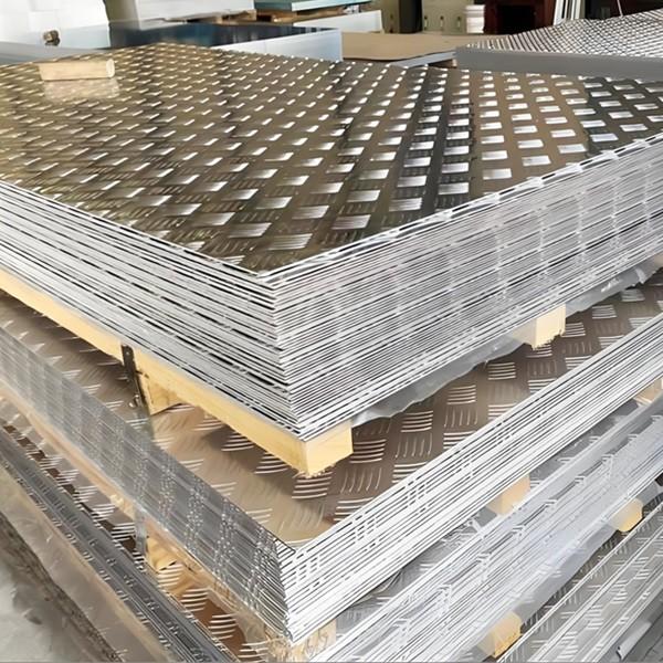 Strength Cold Rolled 3003 5052 6061 7050 7075 Diamond aluminum plate with Diamond Patterns 40 Brinell Hardness