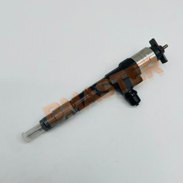 095000-9680 Fuel Injector For V6108 Engine With 6 Months Warranty
