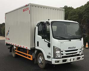 112KW 152HP Insulated Truck Box Transport Truck With Rear Lifting Tailgate