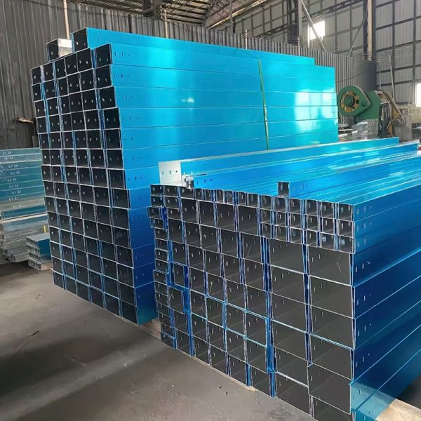 0.7-3.0um espesor de aluminio de la pista de carreras de cable bandeja peso ligero