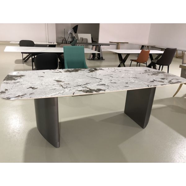 Light Luxury Nordic Style Sintered Stone Top Black Painting Base Rectangular Ceramic Marble Dining Table Set