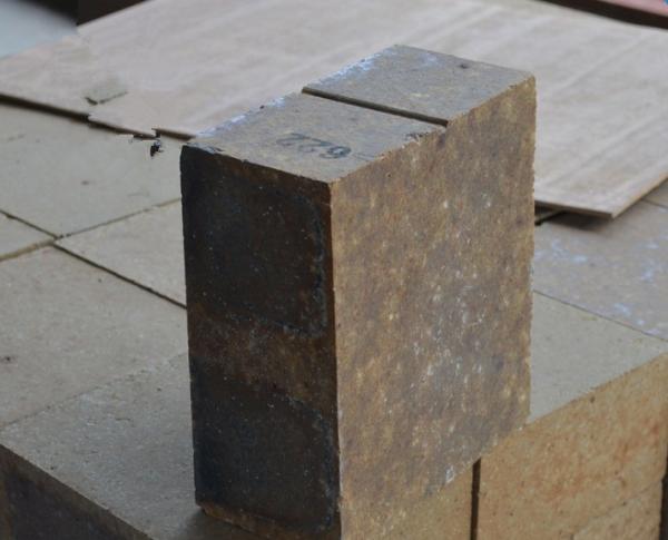 Silicon Mullite Brick for Superior Resistance to Chemical Attack in Refining Industry