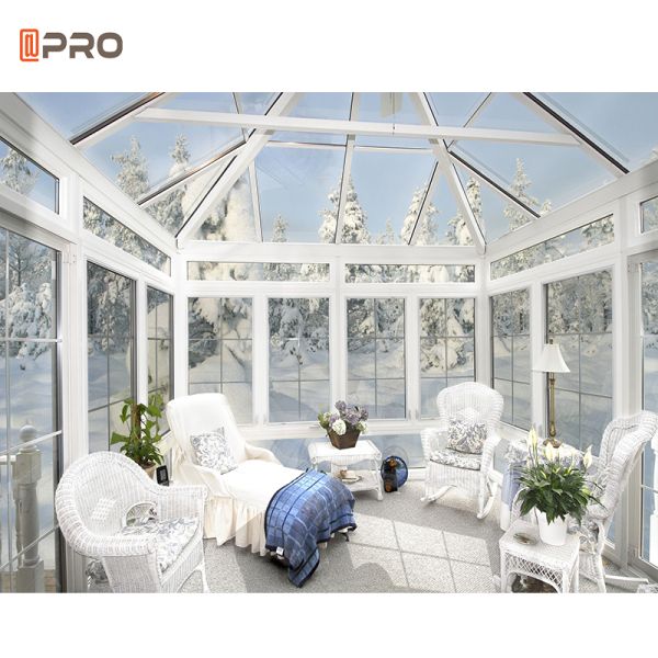 Os Sunrooms portáteis de vidro moderados inclinam o conservatório do inverno do telhado