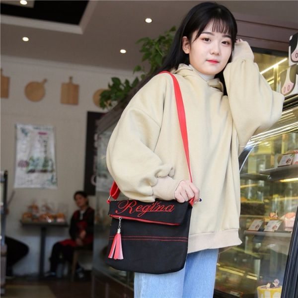 2018 new embroidered tassel single shoulder canvas bag Japan and south Korea fashion single shoulder messenger bag