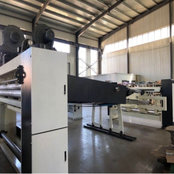 2800 Máquina de colagem de folhas flexíveis / cartão