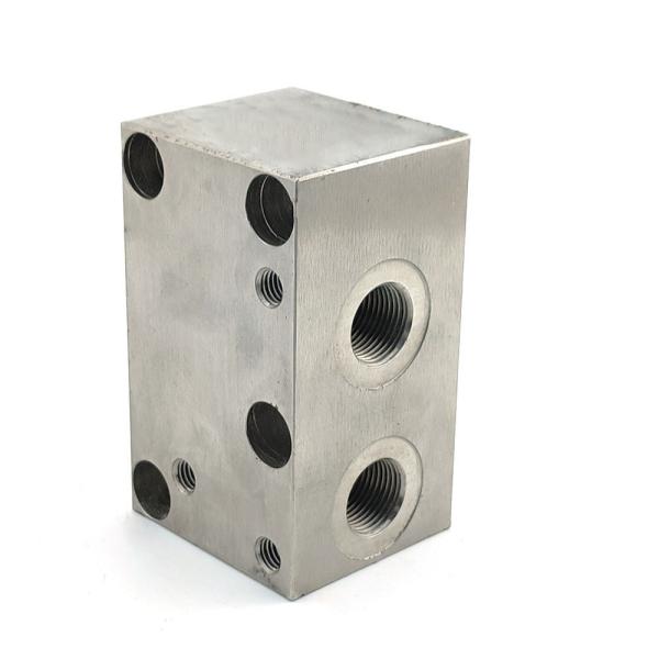 Bloco de Manifold de válvula de titânio metálico de aço inoxidável com usinagem e tolerância de /-0,05 mm