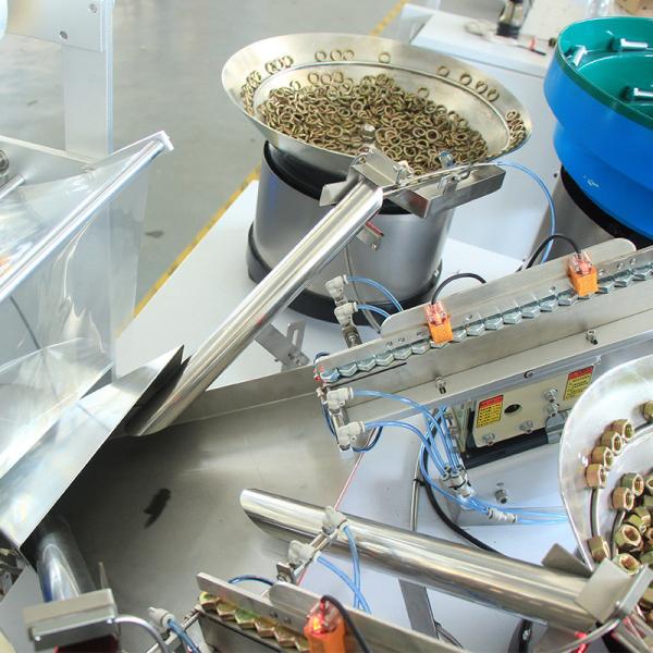 High Speed Automatic Vertical Pouch Hardware Parts Anchors Iron Wire Nail Fastener Bolt Screw Counting Packing Machine