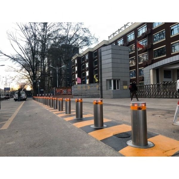 Светодиодные светильники Нержавеющая сталь Свертываемый гидравлический автоматический боллард для безопасности дорожного движения