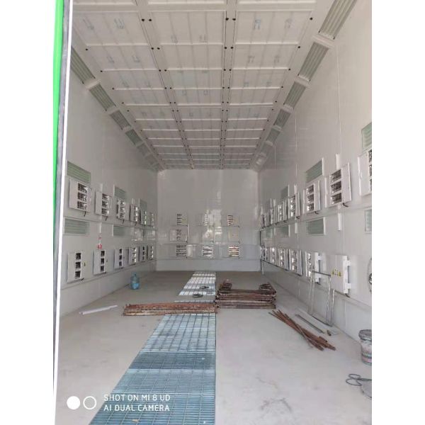 Loja de pintura de pulverização de ônibus industriais LED ao ar livre com 2 conjuntos de ventiladores de escape de 7,5 kW