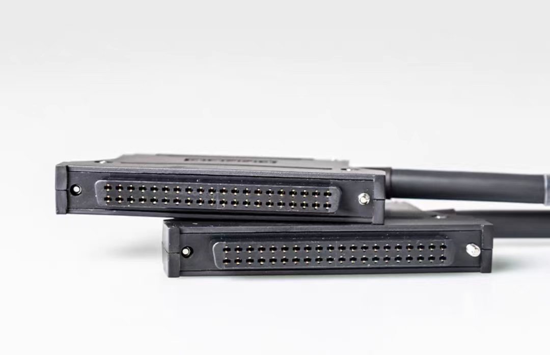 40-core Servo Motor Connector 1000V for Mitsubishi Q Series PLCs and Industrial Automation