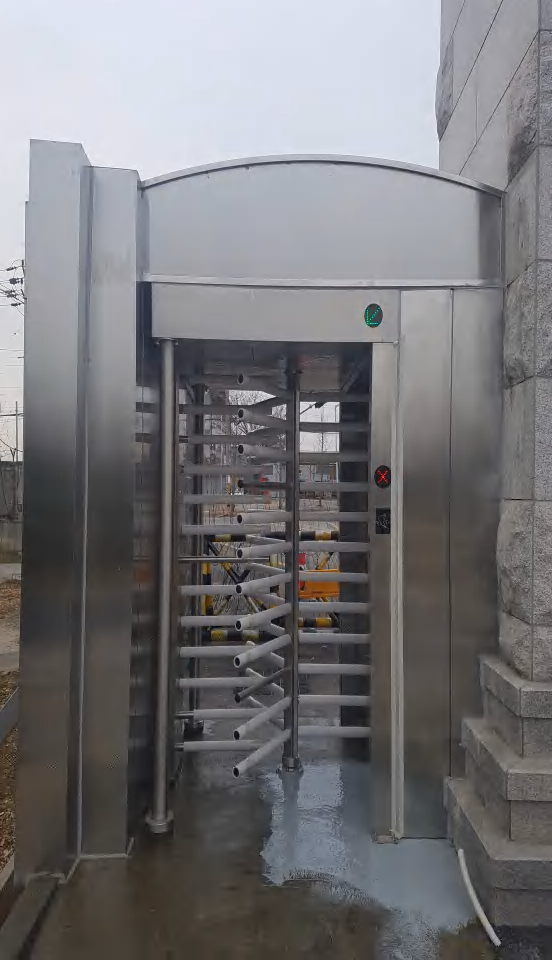 Гибкое полного Bi въездных ворот турникета высоты SUS304 дирекционное умное
