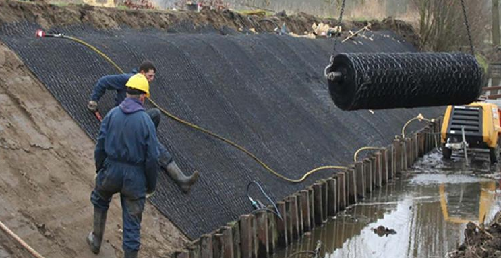 Mike Pads Reinforced Mike Mat Reinforced Three-Dimensional Mesh PVC Coated Hot Dipped Galvanized Galfan Reinforced Composite Geomat Erosion Control Mat Soil Stabilization Matting Mud Control Mats