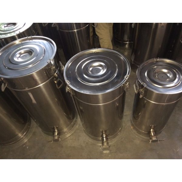 Durable Stainless Steel Filter Metal Honey Tank with Filter of Honey Bottling Tank