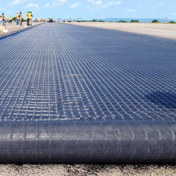 Anti Slip Geocomposite Fiberglass Geogrid Bonding PET Nonwoven Geotextile