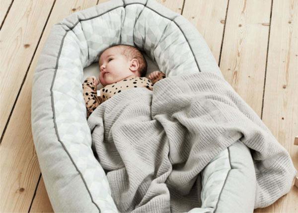 100% Cotton Cuddle Nest Baby Crib Bedding Sets Comfortable Color Customized