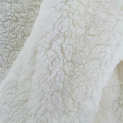 Tecido aconchegante 100% poliéster de pele de Sherpa para revestimento de casaco ou roupas de bebê