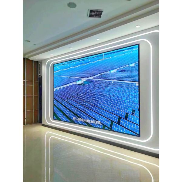 Full Color HD LED Billboard P4 DC5V Application de démarrage commercial de stade extérieur