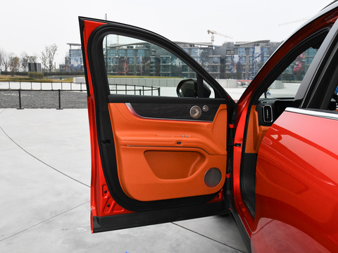 2024 Huawei AITO M9 Hybrid 1.5T EV Car for Retail Extended Range and Efficiency