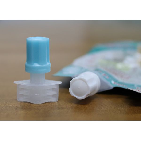 Small Water Vent Dia 5mm Food Grade PE Pour Spout Caps For Baby Lotion Bag