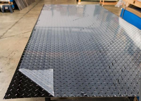 ASTM B209-10 5052 Aluminum Sheet , Aluminium Chequer Plate Sheet With One Side PVC