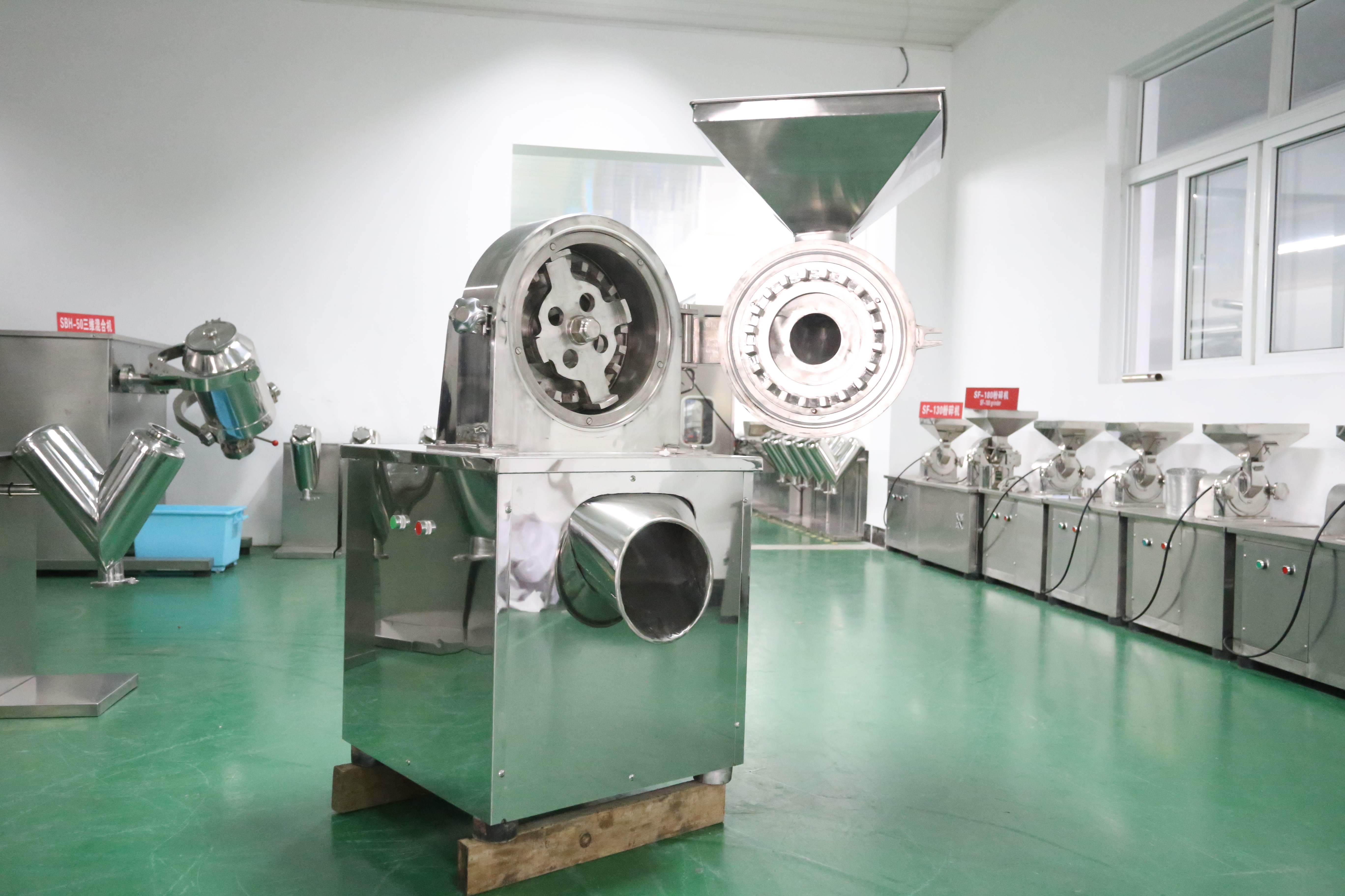 Водяное охлаждение низкотемпературная травяная медицина Pulverizer Machine для лаборатории