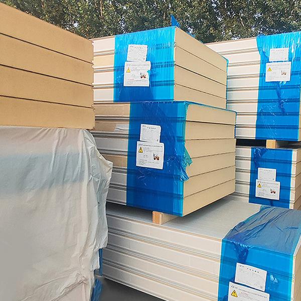 Painéis isolados de armazenamento a frio industrial Painel PU de câmara fria de aço de cor personalizada