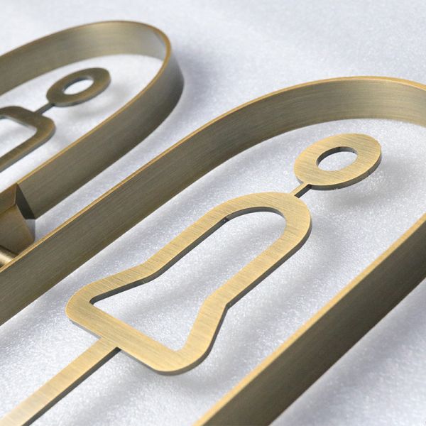Custom Metal Signs 3D Non-Illuminated Toilet Sign for Luxury Hotel Wayfinding
