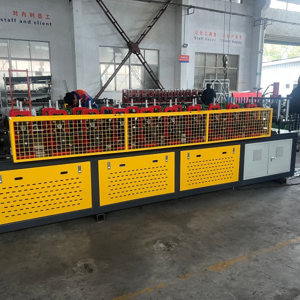 High Precision 0.6-1.2mm V Profile Roll Forming Machine Thickness 0-12m/min Speed Galvanized Steel