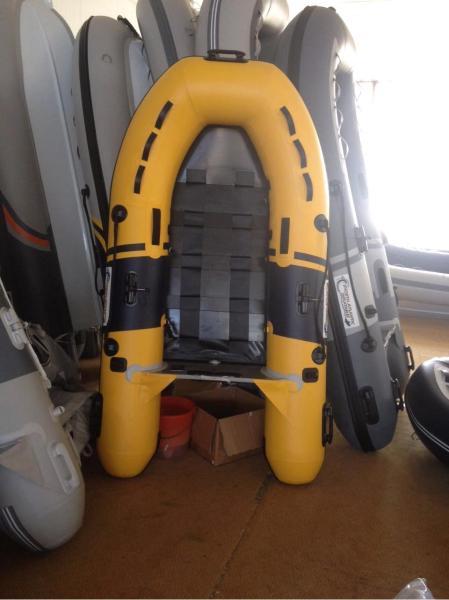 Small Inflatable Sport Boat Flexible Floor 230 Cm With 2 - 75HP Outboard Engine