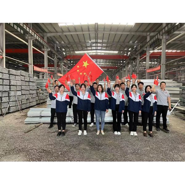 Customizable 40g/m2 Zinc Layer Mid Hard Galvanized Pattern Steel Plate 1.5*1250mm