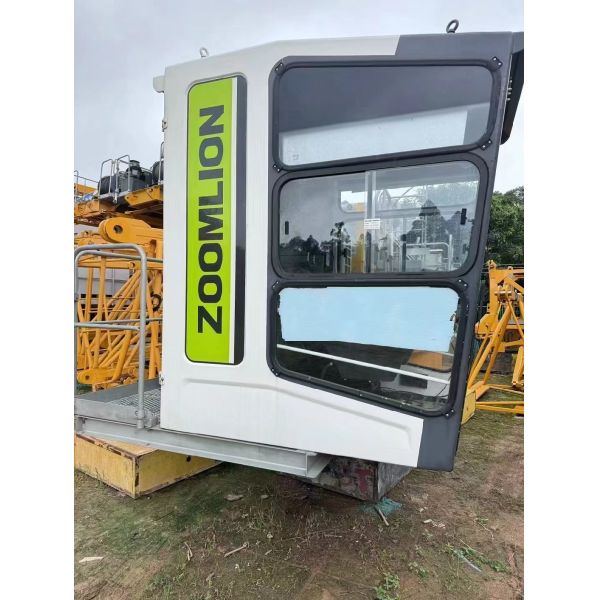 Used Zoomlion Second Hand Tower Crane 12T Capacity Reliable Operation