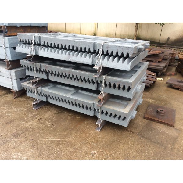 high manganese casting jaw plate Jaw Crusher spare parts Mn18 Mn13 High-quality low price china manufacturer coal mining