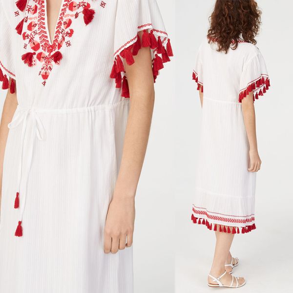 刺繍のふさのBohoの綿の服の女性