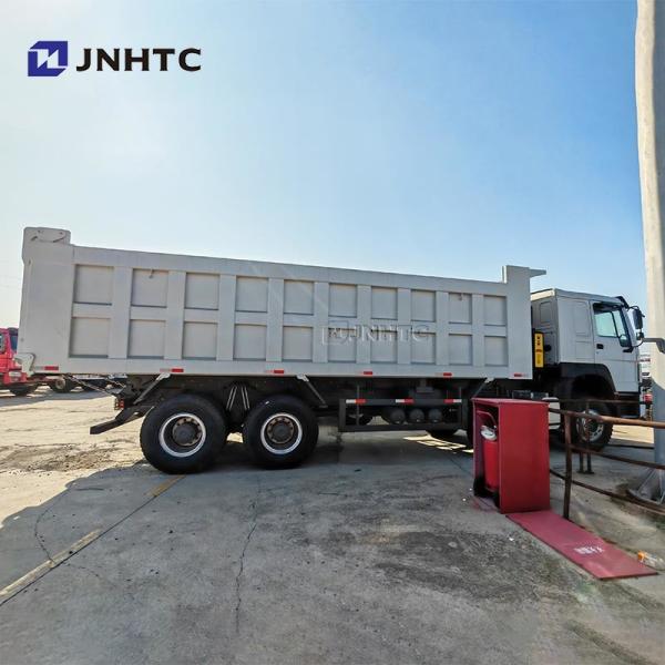 New Sino HOWO Tipper Truck 8x4 16 20 Cubic Meter 10 Wheel Mining Dump Truck For Sale