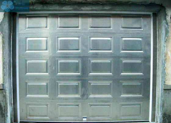 Легкий цвет установки 4cm серебряный изолировал секционные двери