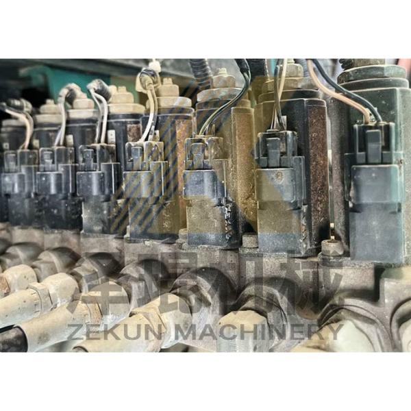 Other Hydraulic Pump Used Kobelco SK200-8 Excavator and 20000 KG Machine Weight