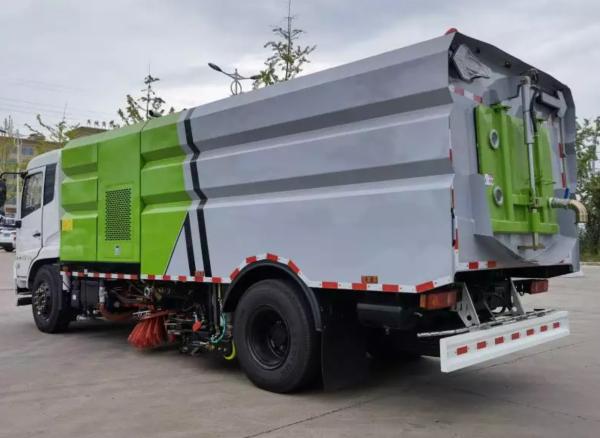 169kw 230hp Road Sweeper Truck Vehicle Diesel Type 12CBM